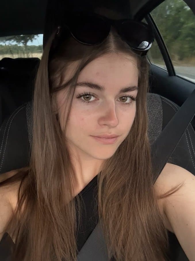 Cumshot on Girl’s Equestrian Leather Pants