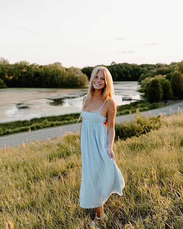 Sexy petite blonde teen Dylan