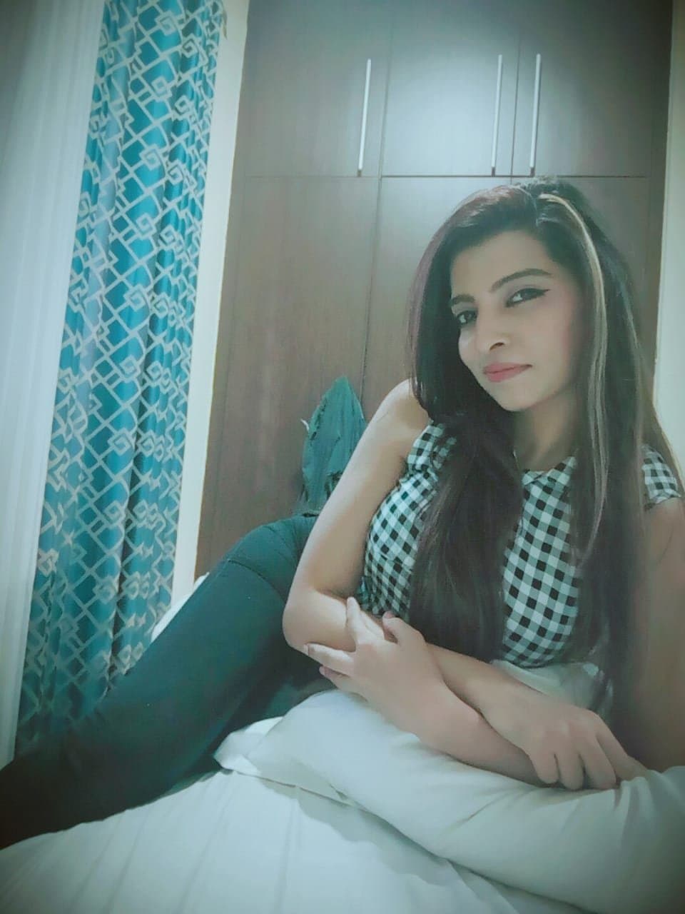 Desi hourglass figure girl stripping