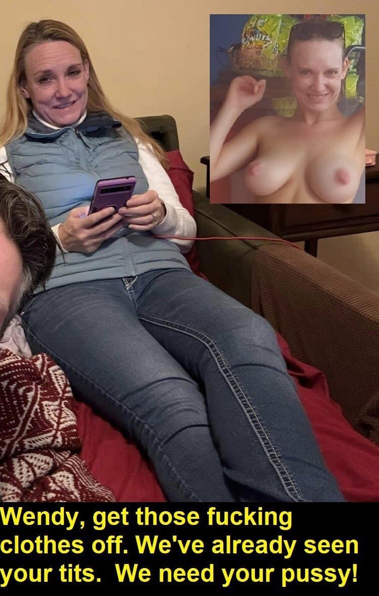 Dressed/undressed Wendy