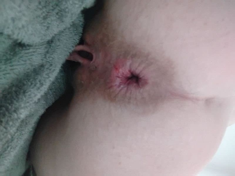 Ugly ftm pig licks toilet and fucks her holes with dildo, toilet brush toothpaste Kik me to be next