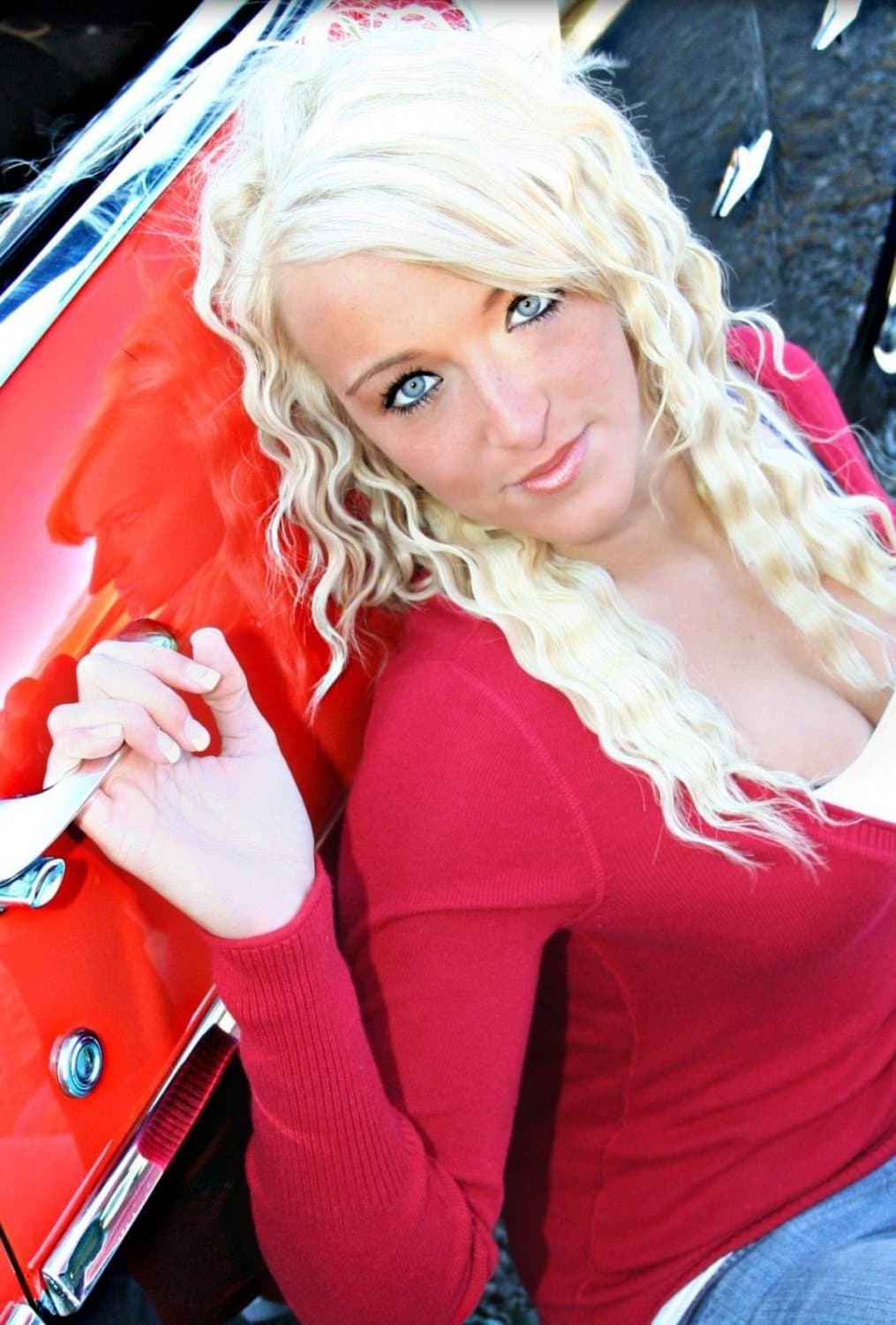 Anissa 18yo. Comment, repost, or message me.