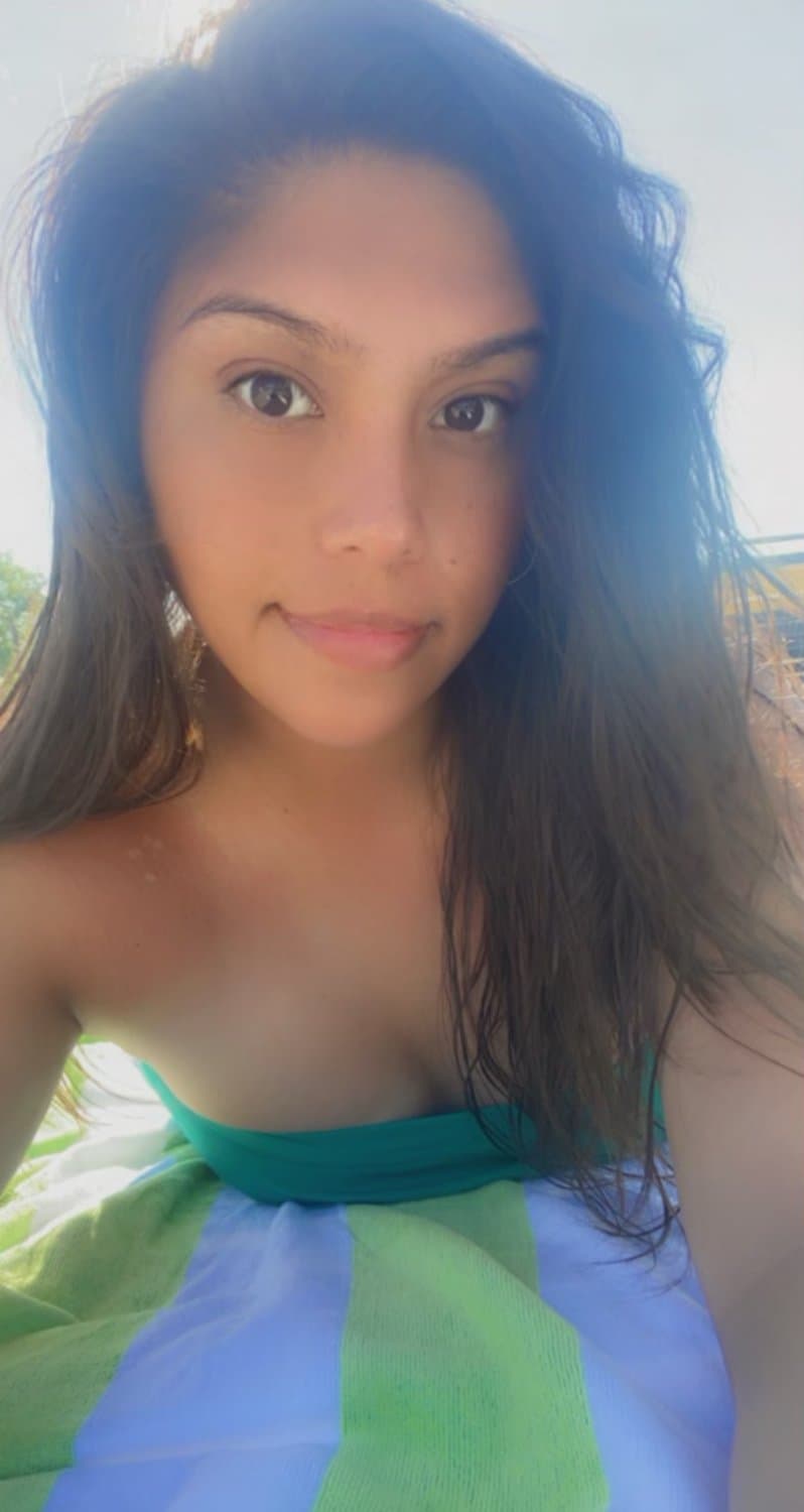 My Latina whore enjoys putting on a show in public. Kik cway5