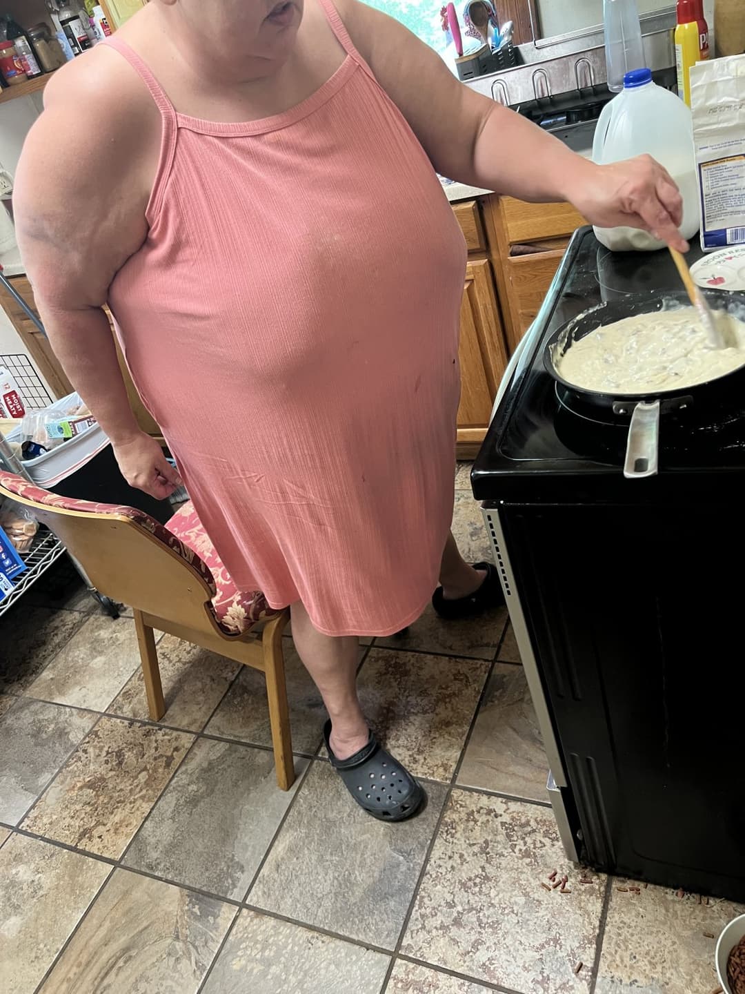 Real ssbbw mom candid too fat to stand and cook but fat enough to fuck