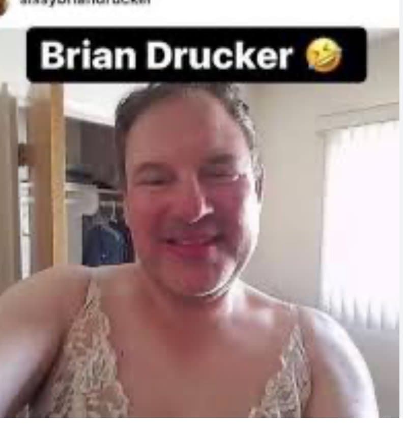 Brian Drucker loves giving Derek blowjobs