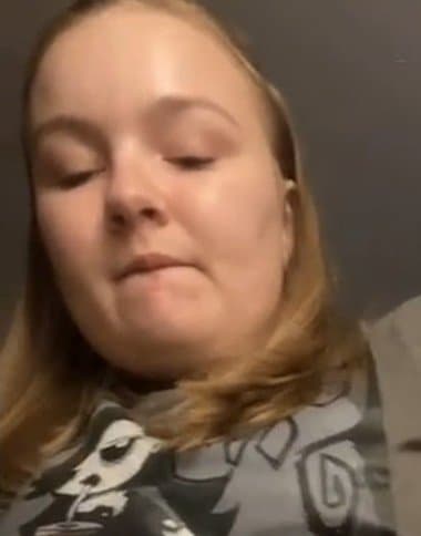 This whore has funny cum faces and a busted cunt