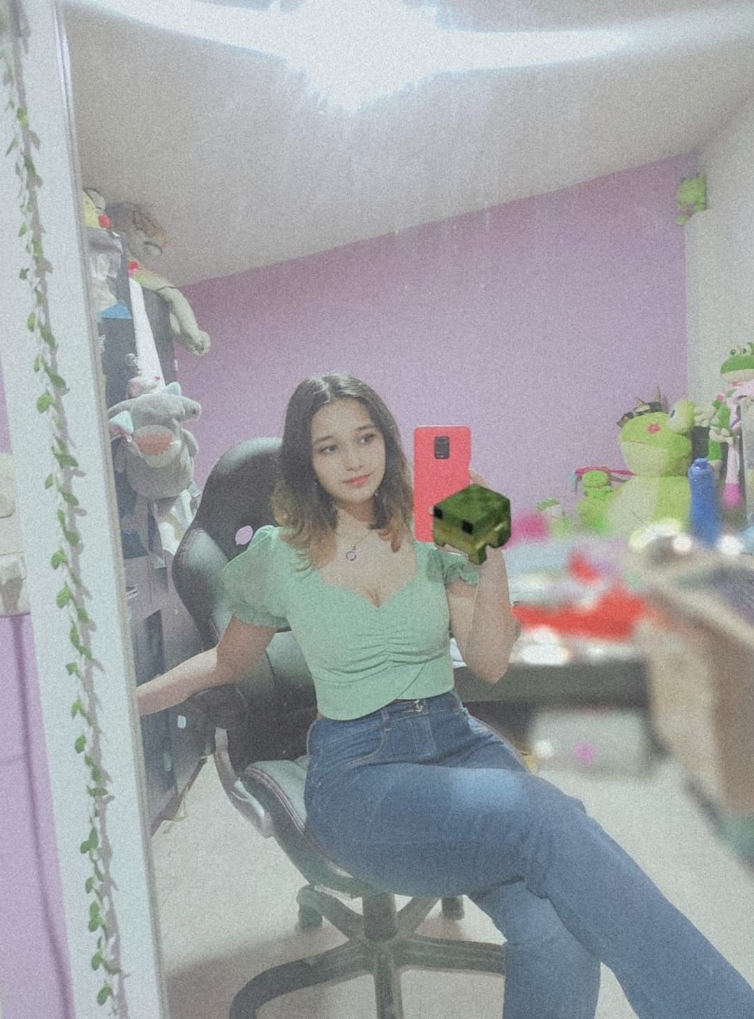 Blanquita hermosa con tetas jugozas???