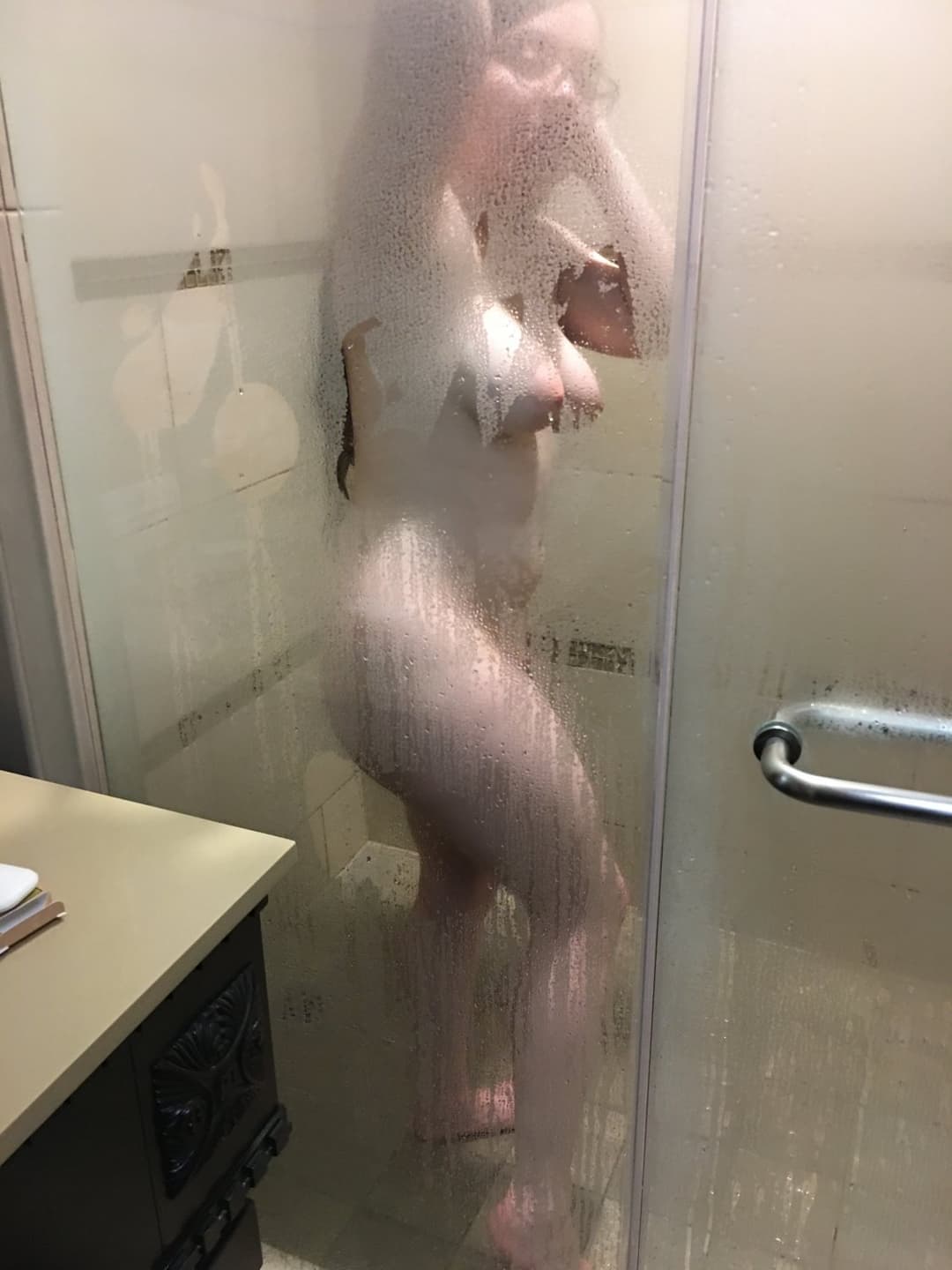 18yr old Showering gf < 25yr old showering wife