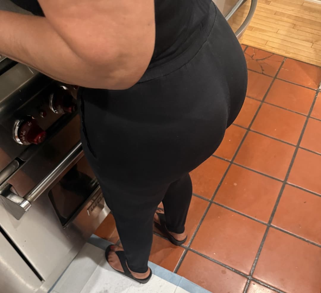 More creep shots of my big booty Latina grandma