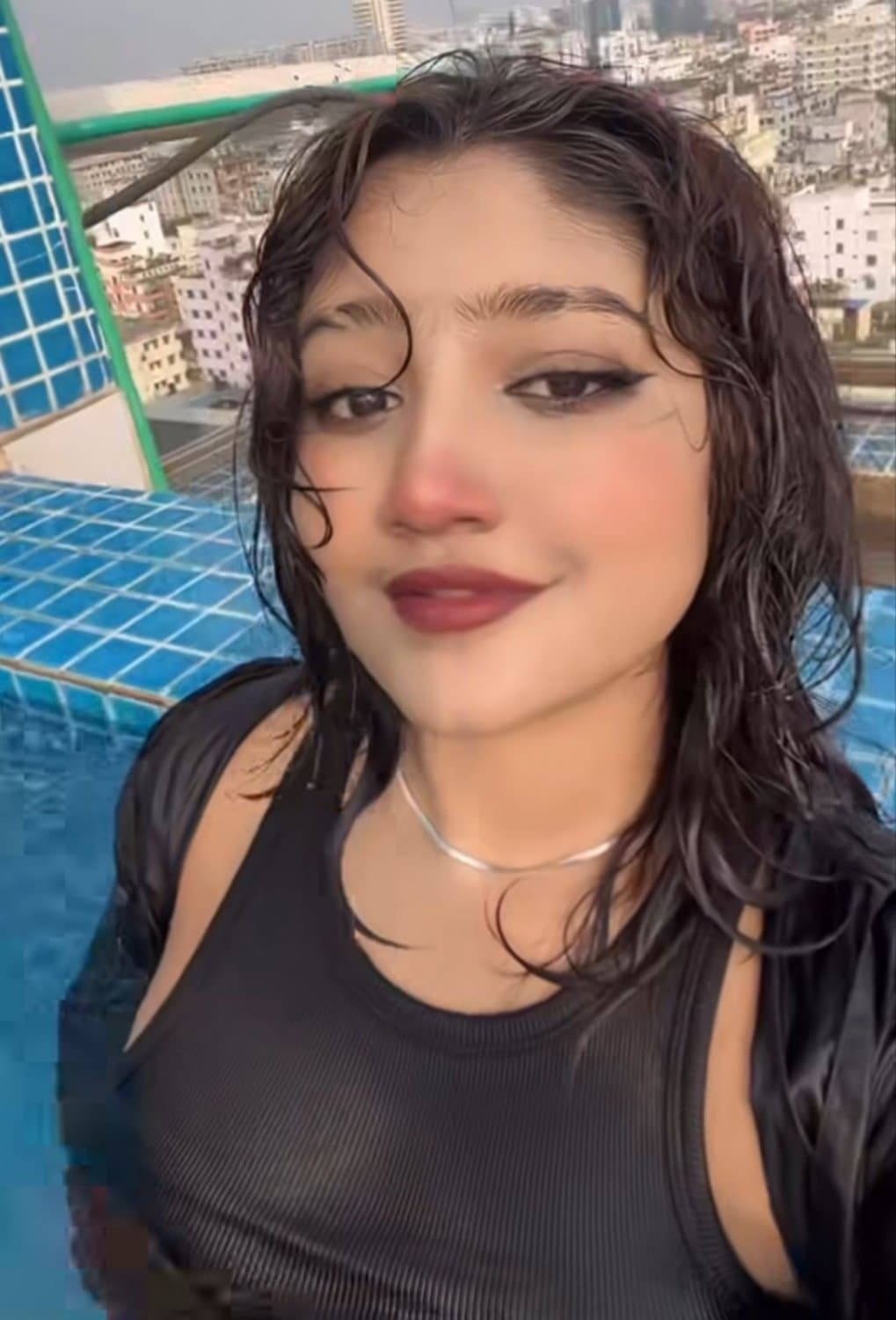 Desi Cheating muslim BBC slut got blacked raw brutally in Nigeria while bf pays her vacation