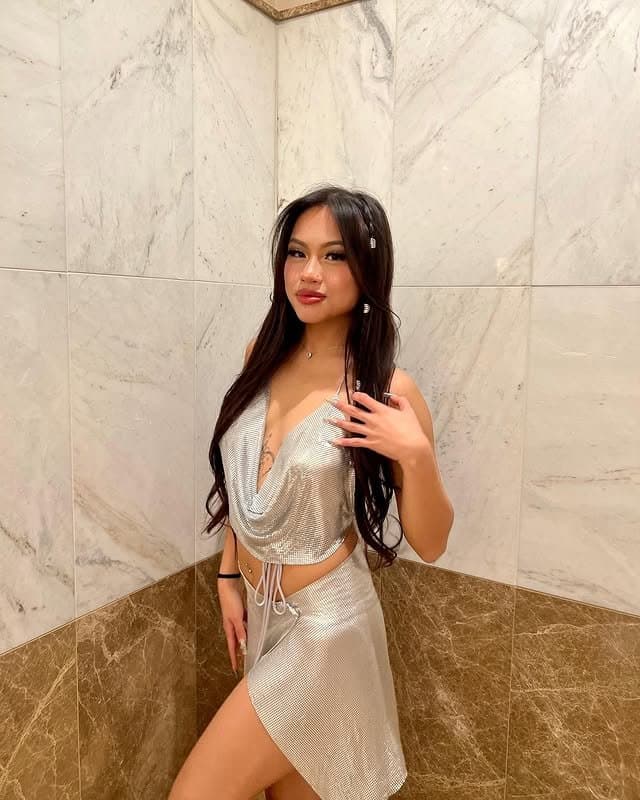 Sexy phat ass ABG teen Noelle