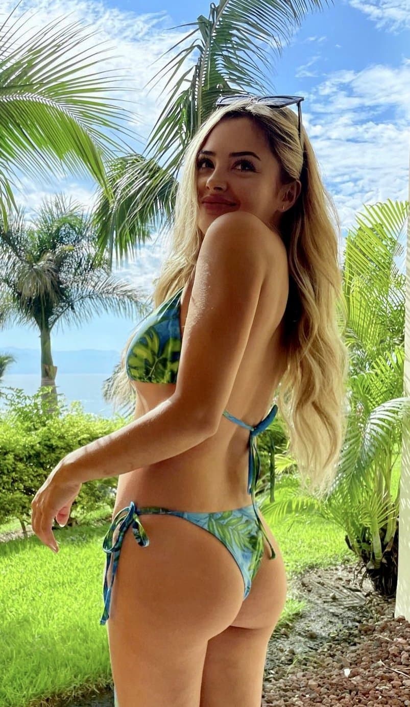 Open to take her pants off