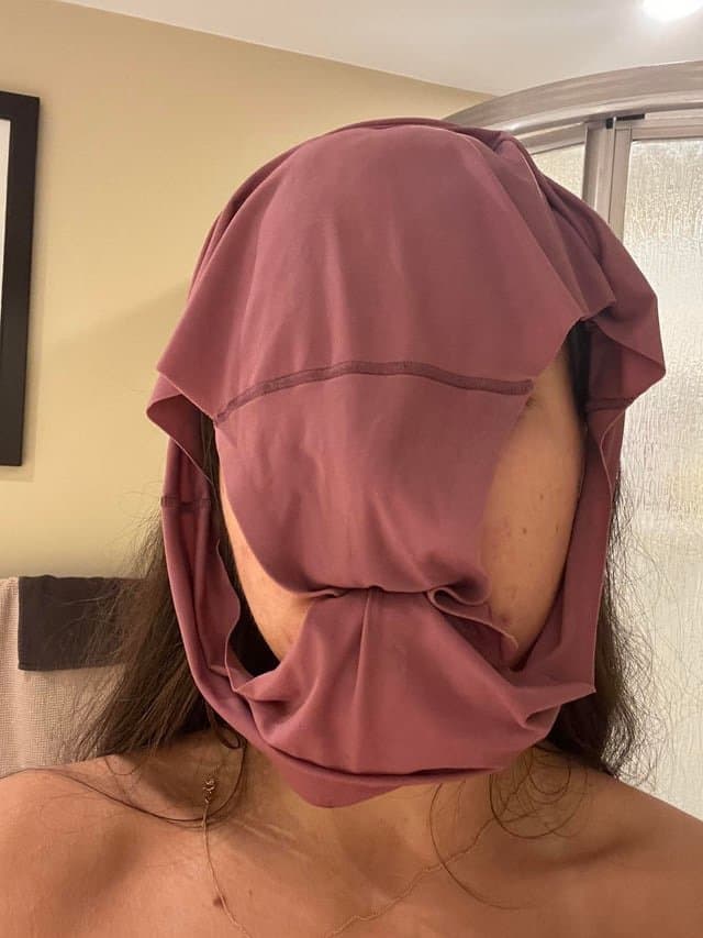 Braindead toilet cunt stuffs her holes with piss soaked panties and her necklace