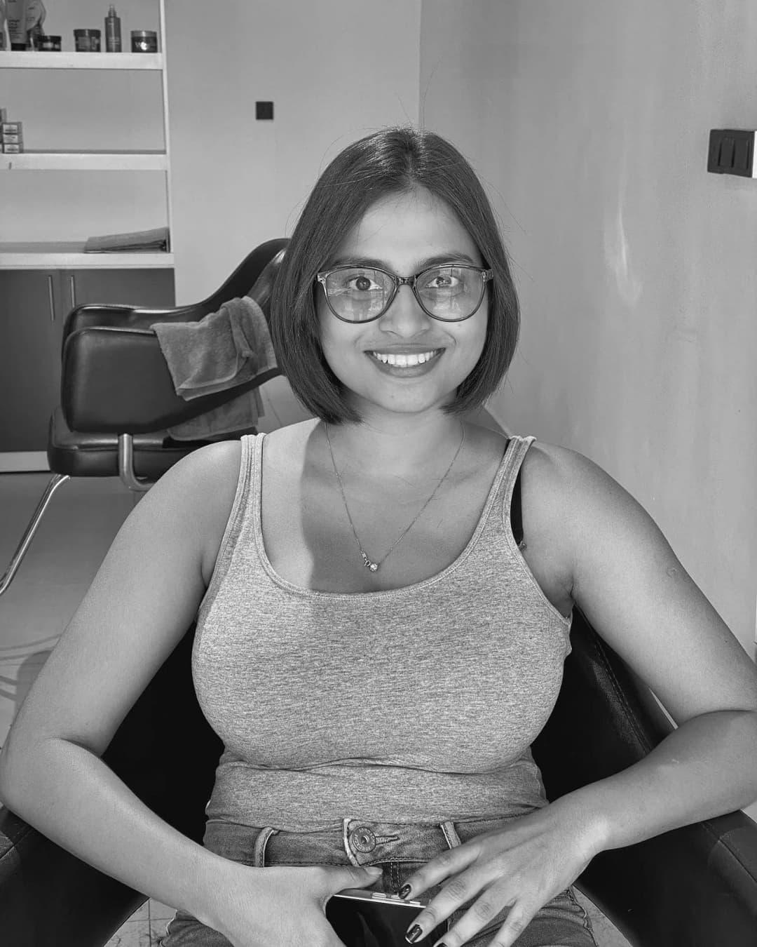 Sri Lankan Busty Slut Talking Dirty on Webcam Show