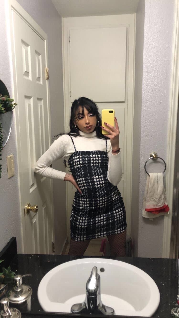 Sexy slut wants to be kidnapped, strangled, and taken advantage of!