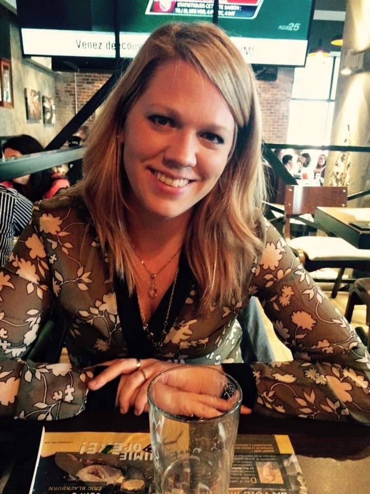 A.I. [NUDE IN PUBLIC] Hot Quebec Teacher getting nude in a restaurant! credit to DaveHighman