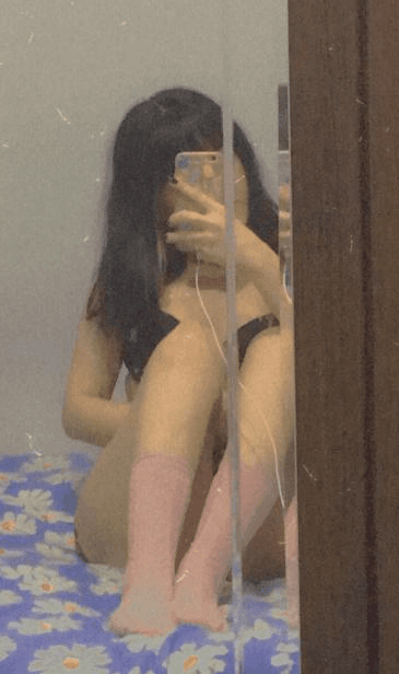 Click to view full size 18y.o Gorgeous turkish teen