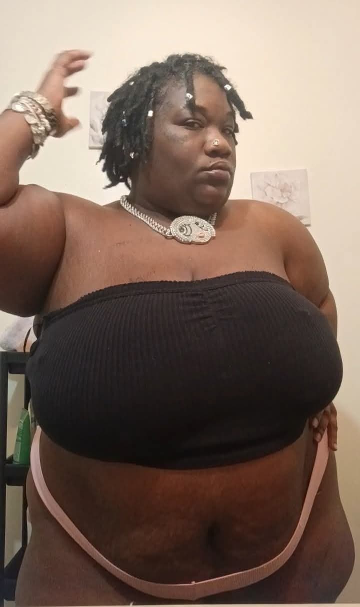 HUGE THICK MEGA EBONY BBW BUG OLE JUICY ASS BOOTY