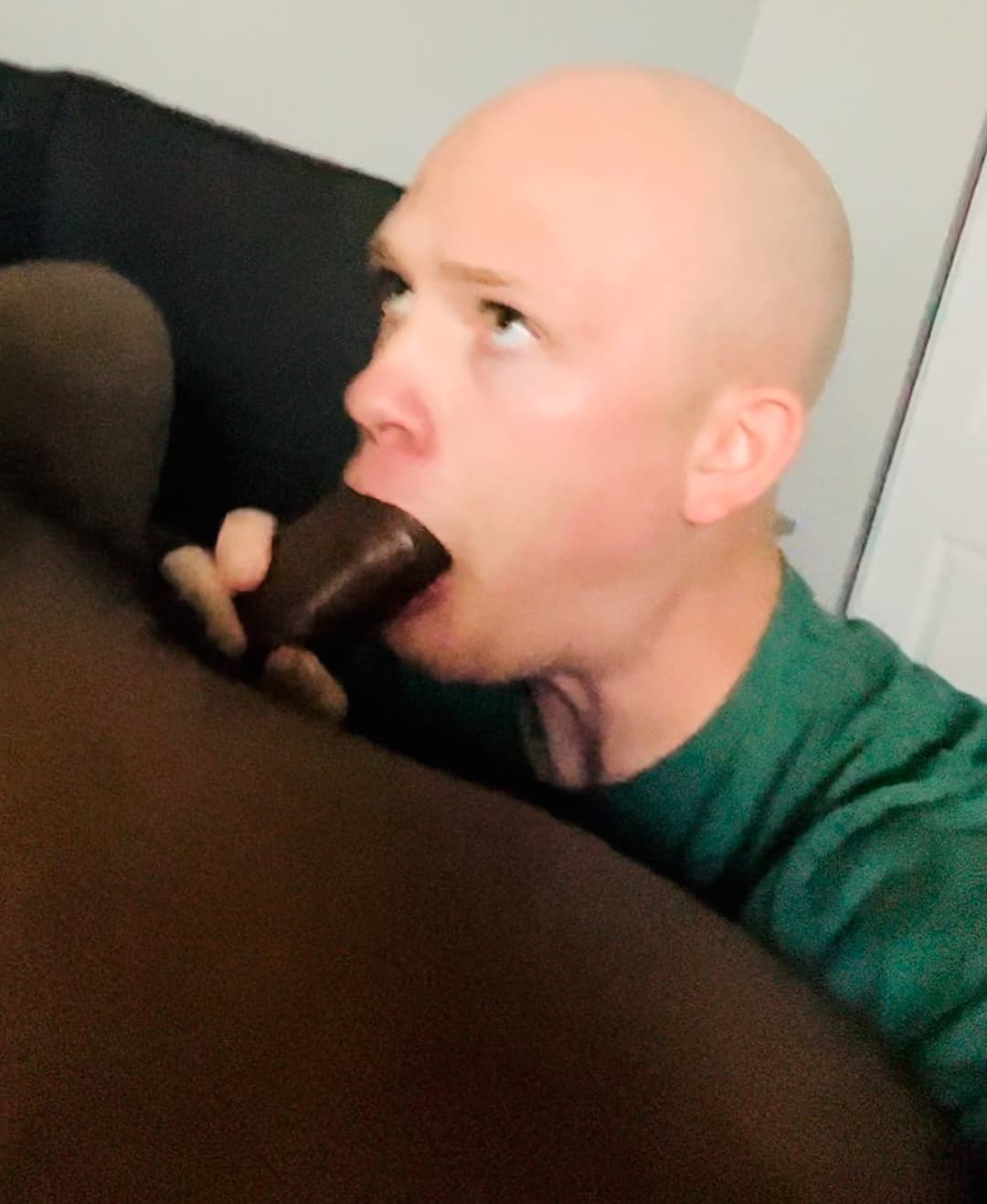 Military guy sucking BBC