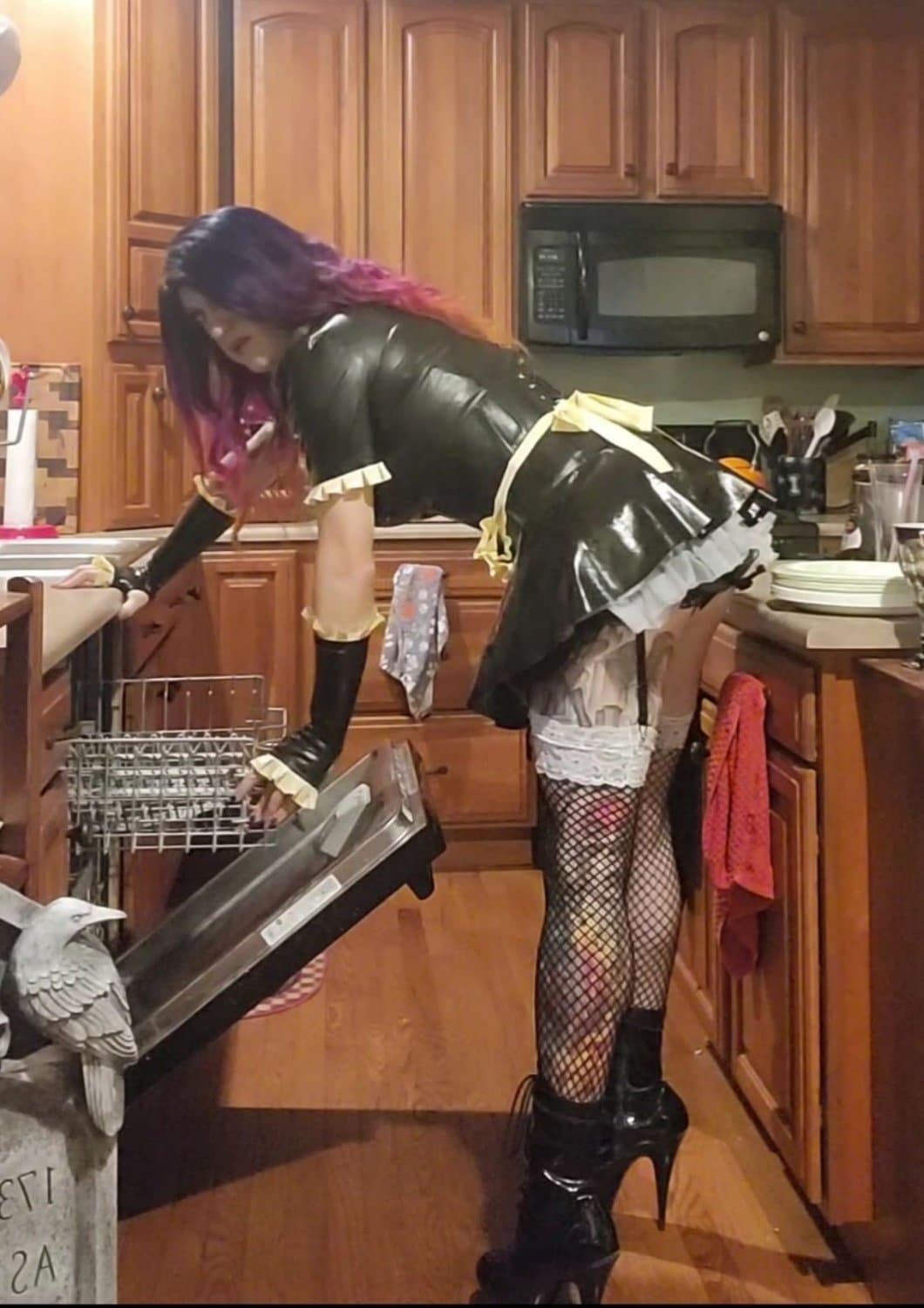 Comment what you’d do to this pathetic trans sissy latex whore.Tiffany minx @tiffanyminxcosplay