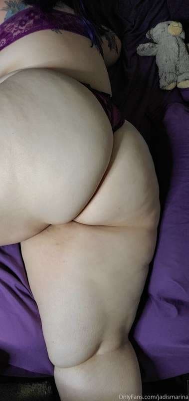 Th1ck BIG BOoty BBw P@Wg  ...M@RinA !!!