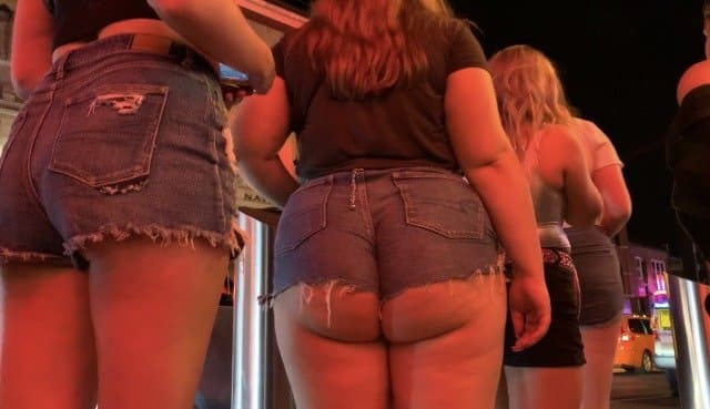 Denim shorts & Ass