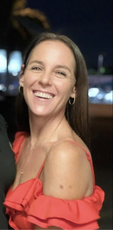 Spring break cuties flash their boobies for the boys, now they’re both wives…