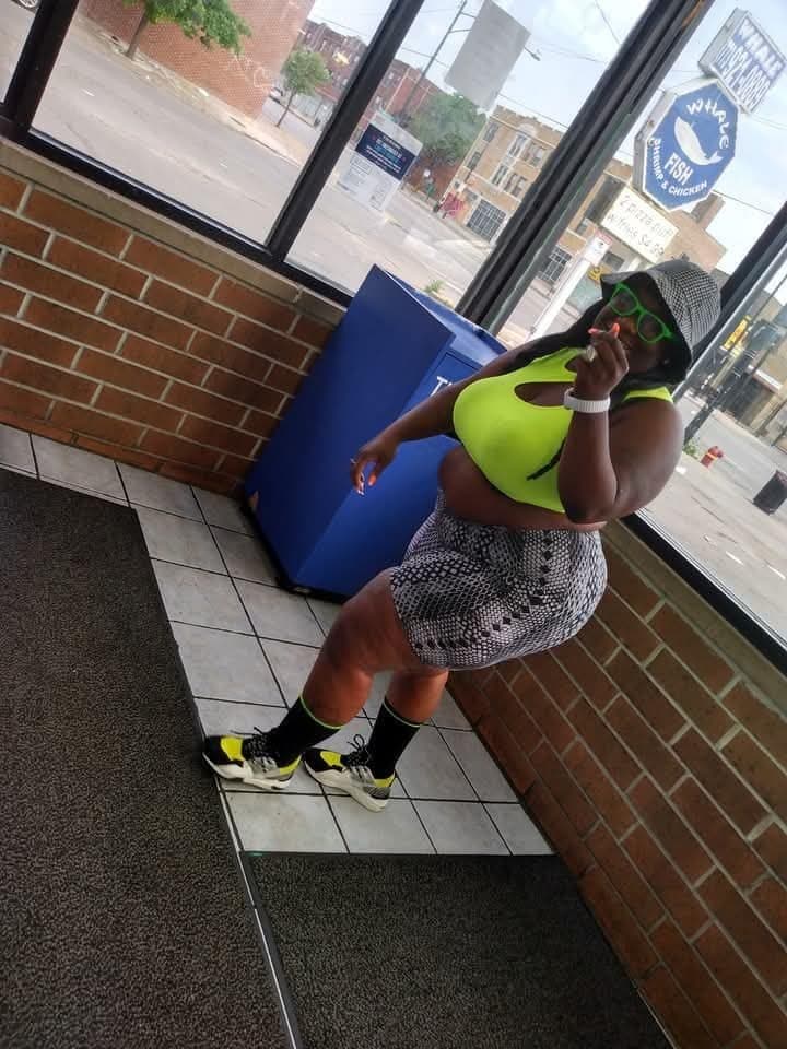 HUGE THICK MEGA EBONY BBW BUG OLE JUICY ASS BOOTY