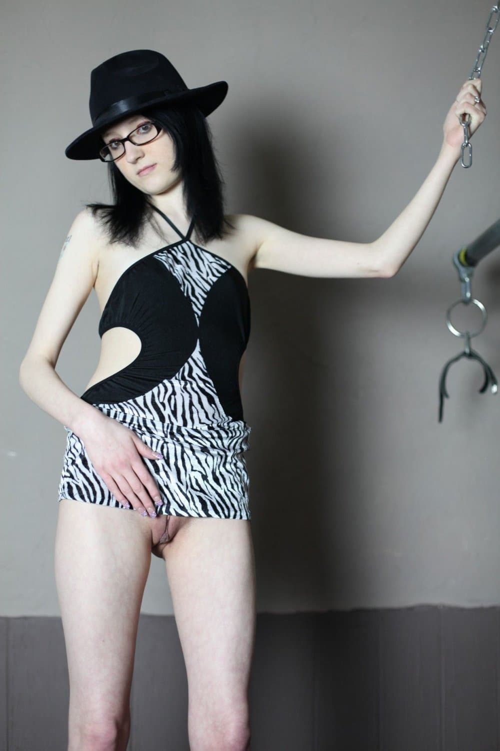 Vicki Skinny UK Escort