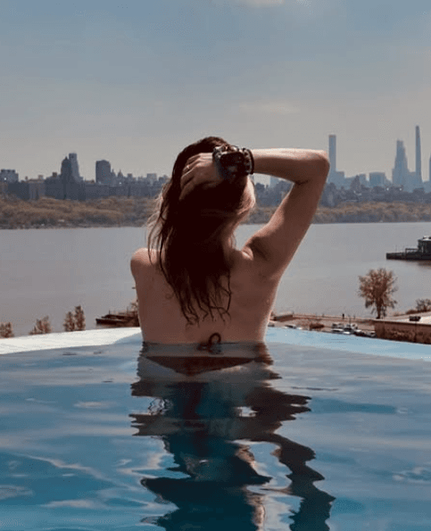 contest: dm the most depraved and fucked up nl caption you can make of the bitch to see it naked