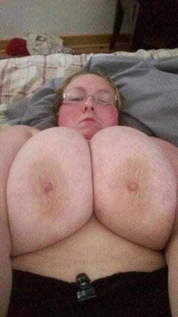 Anyone know this Fat Virginia cow with fat udders. Kik hond89 and tell him about his fat cow