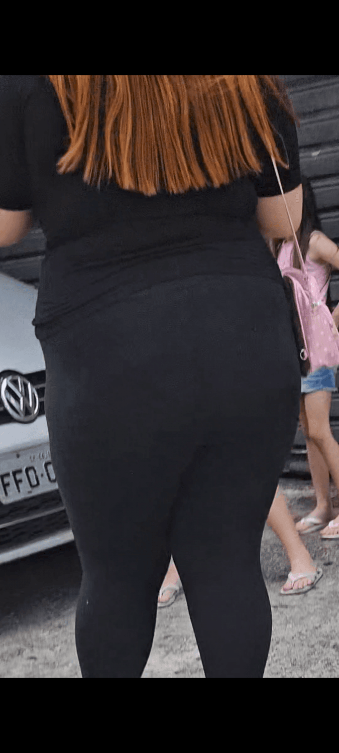 Gordinha gostosa ( Cara de safada que goza dando o cuzão) + Bônus -Gostosa do rabo lindo de legging.