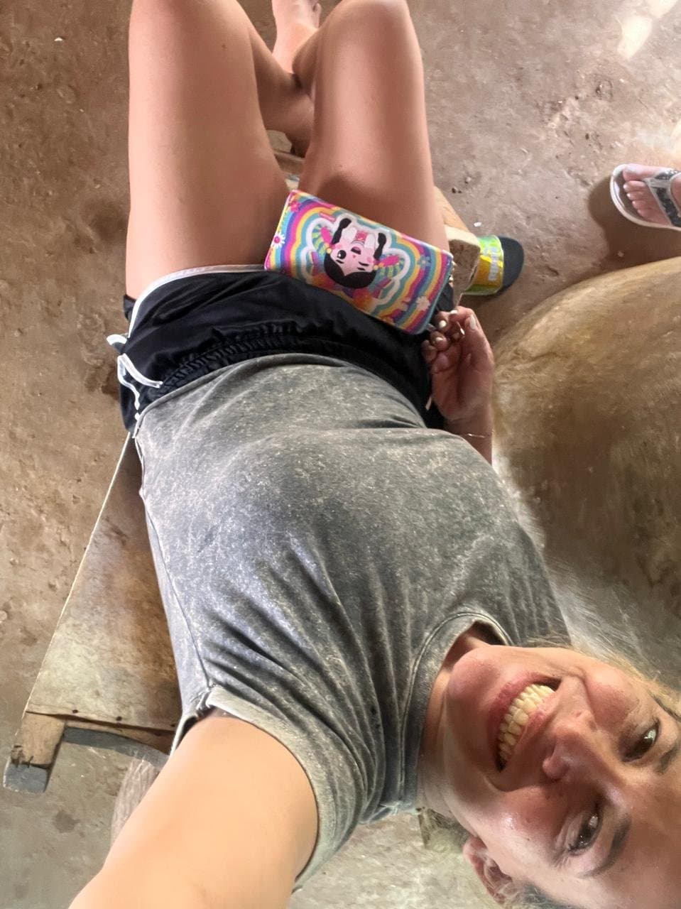 46-year-old Colombian m*** loves to f*** no condoms are needed you can come in all holes and she lov