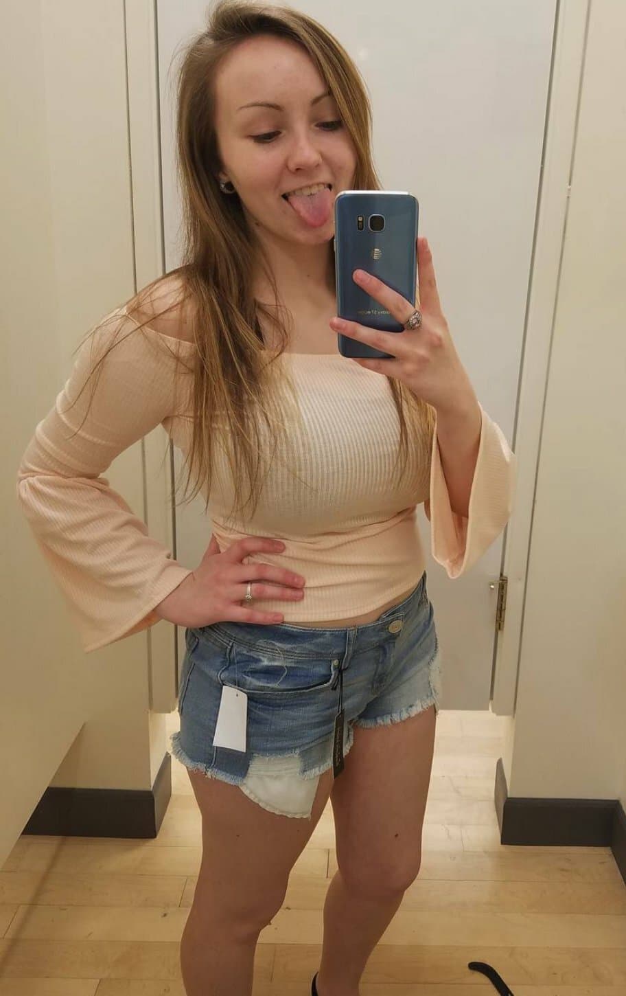 Big Tits College Bimbo Alexis (Bikini)