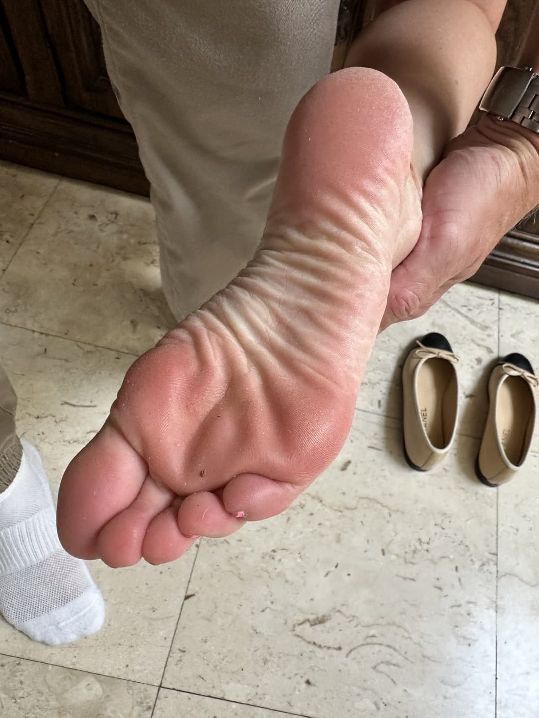 If a man offered his wife’s barefoot to you in public like this? What would you do to it?