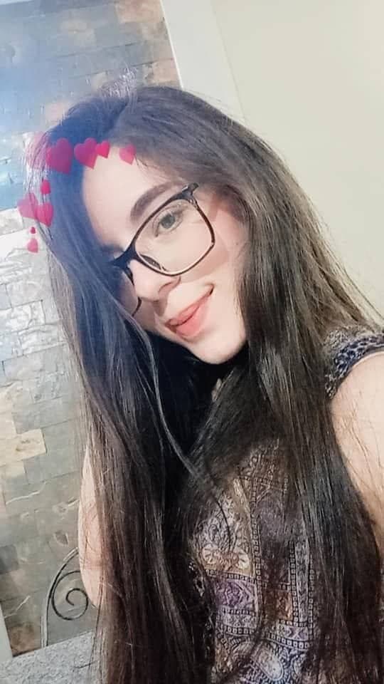 Alba María colegiala quemada