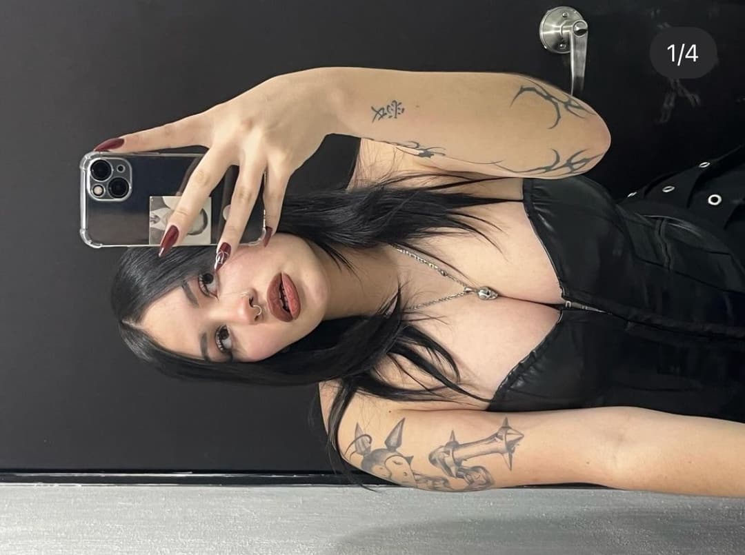 RANDOM SLUTS I KNOW AND I JERK TO