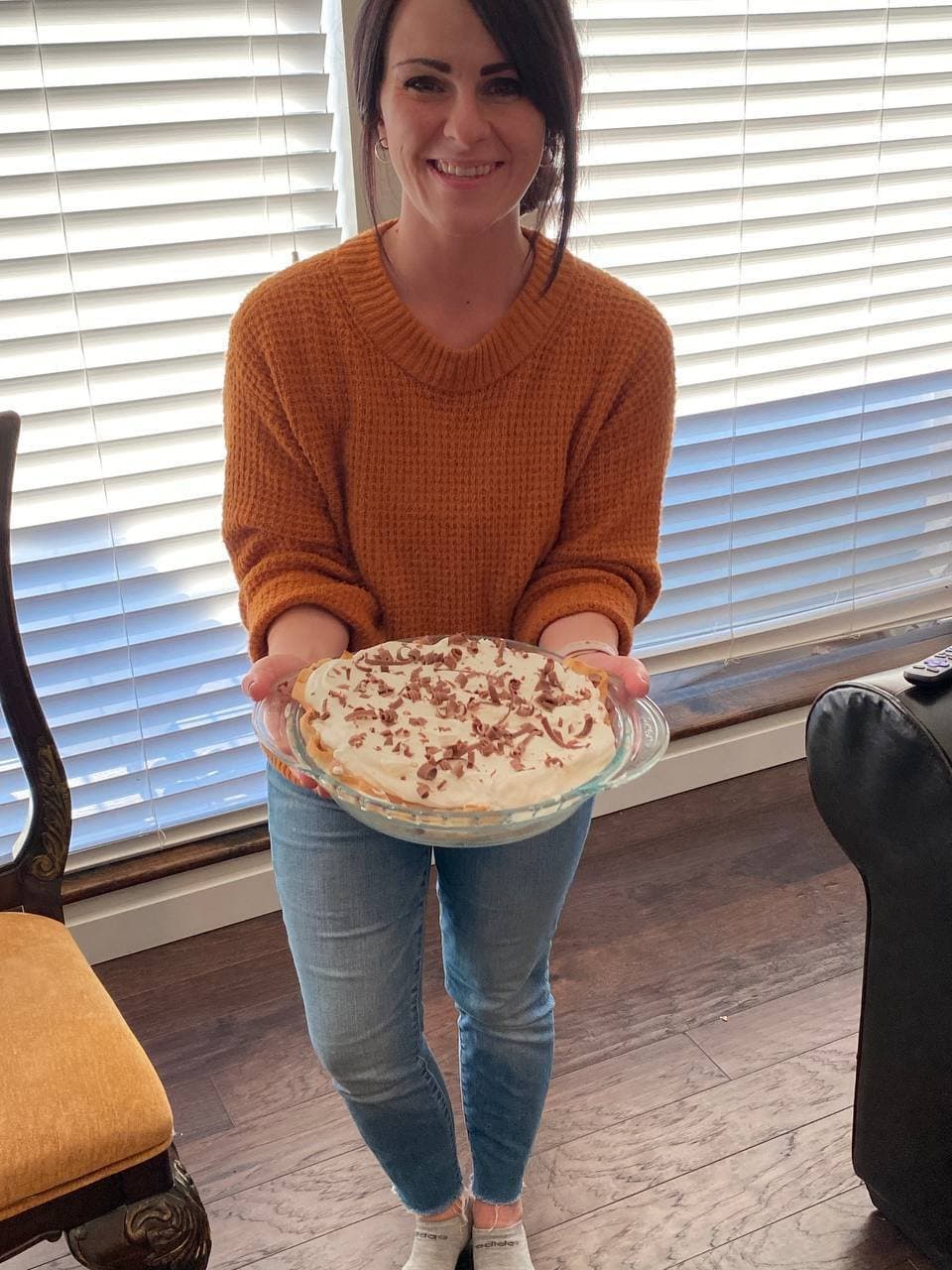 Beautiful mom loves pleasing cocks