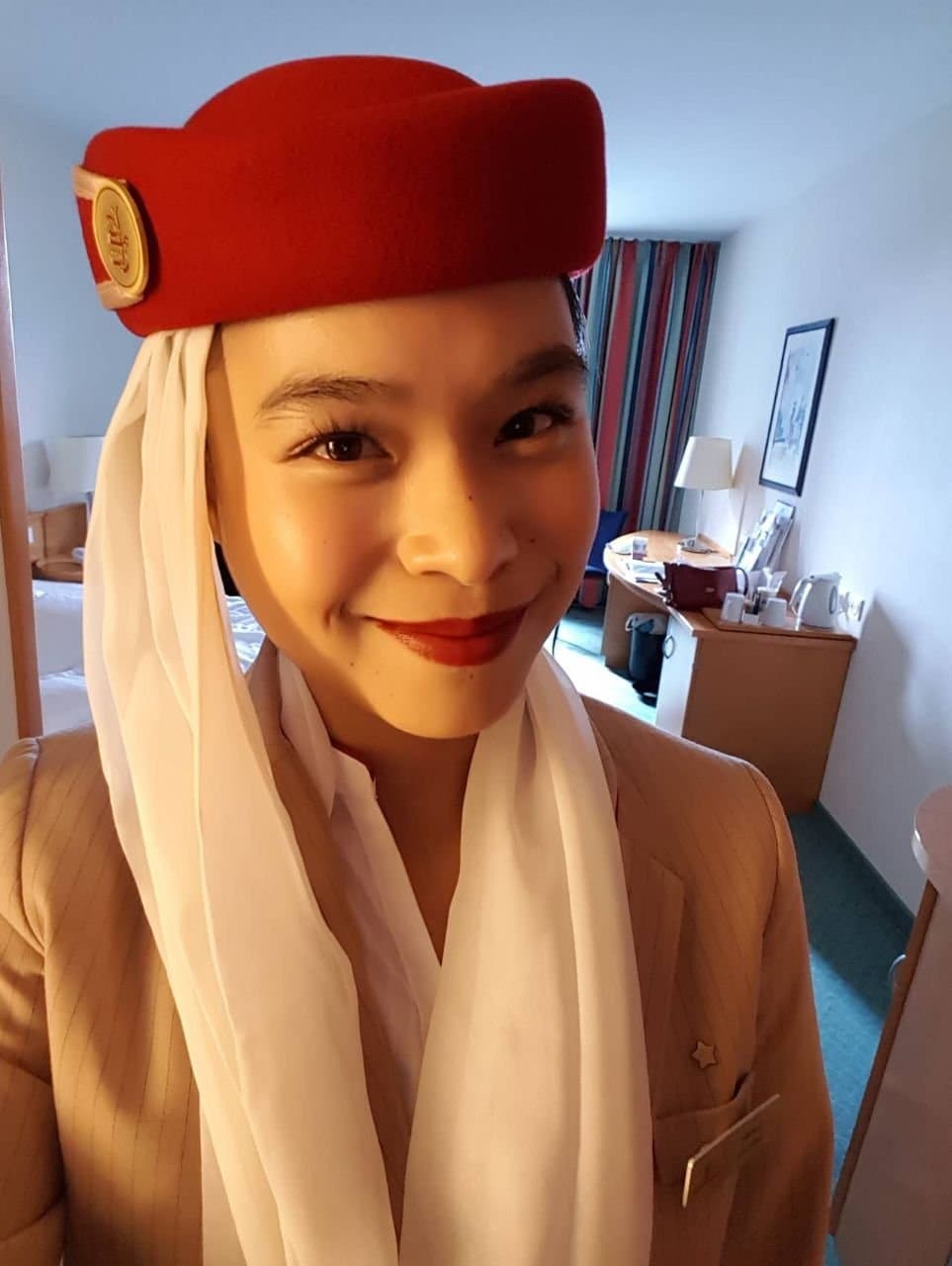 Click to view full size Slutty Emirates Air hostess Christina from Singapore turned webslut