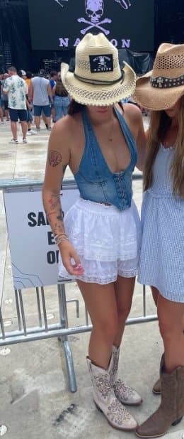 More Dumb College Fuck Meat Ava.G?This Dumb Fucking Tease Needs Men To GOON To Her! ? WWYDTH?