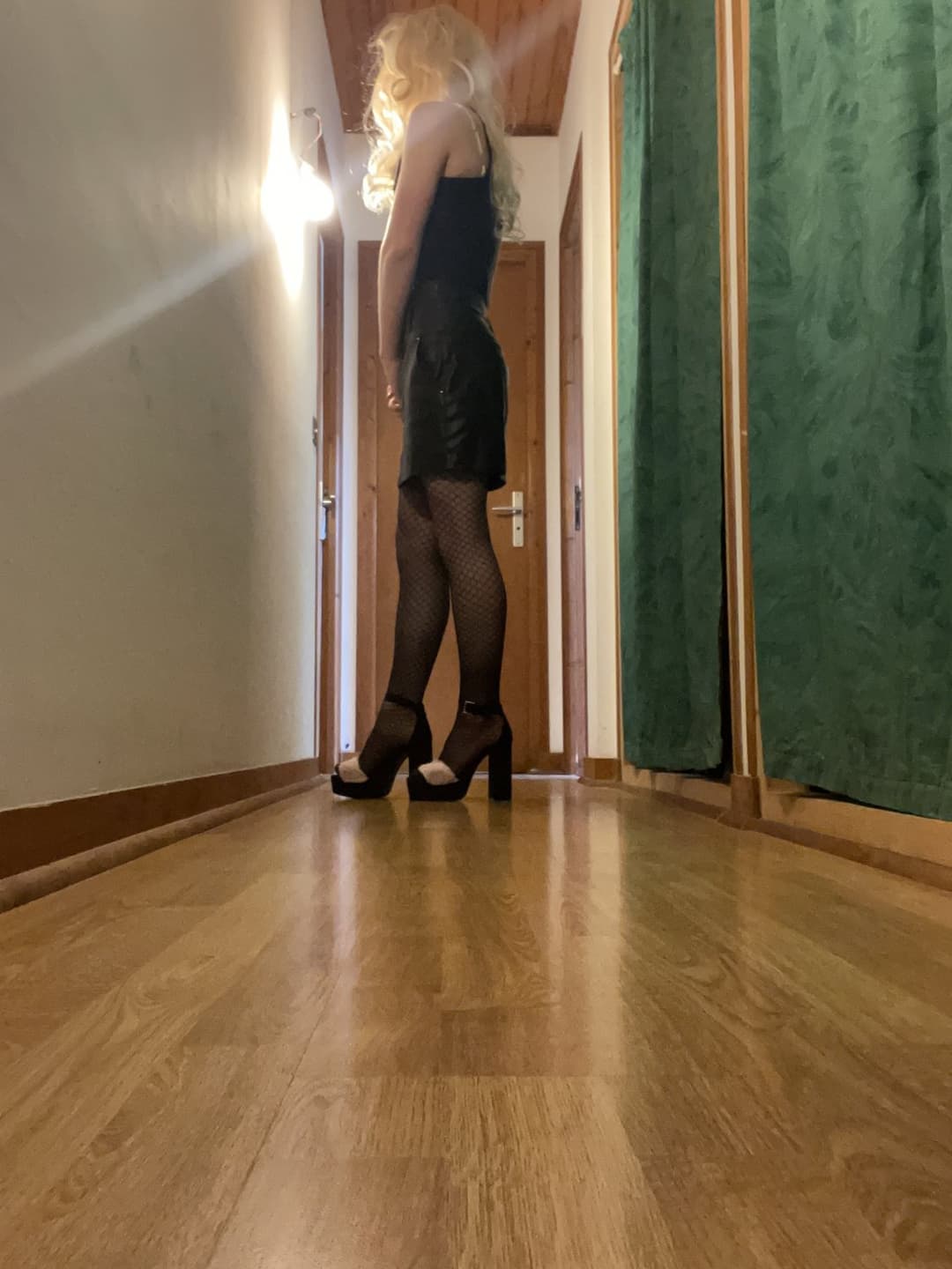 Click to view full size slutty outfits in tights ❤️