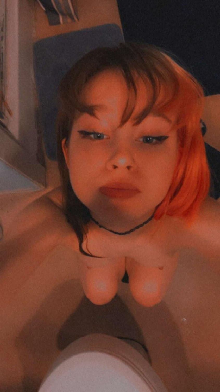 Click to view full size Ireney, 19 submitted herself. More views means more pics later. Kik Tyrladan to submit yourself