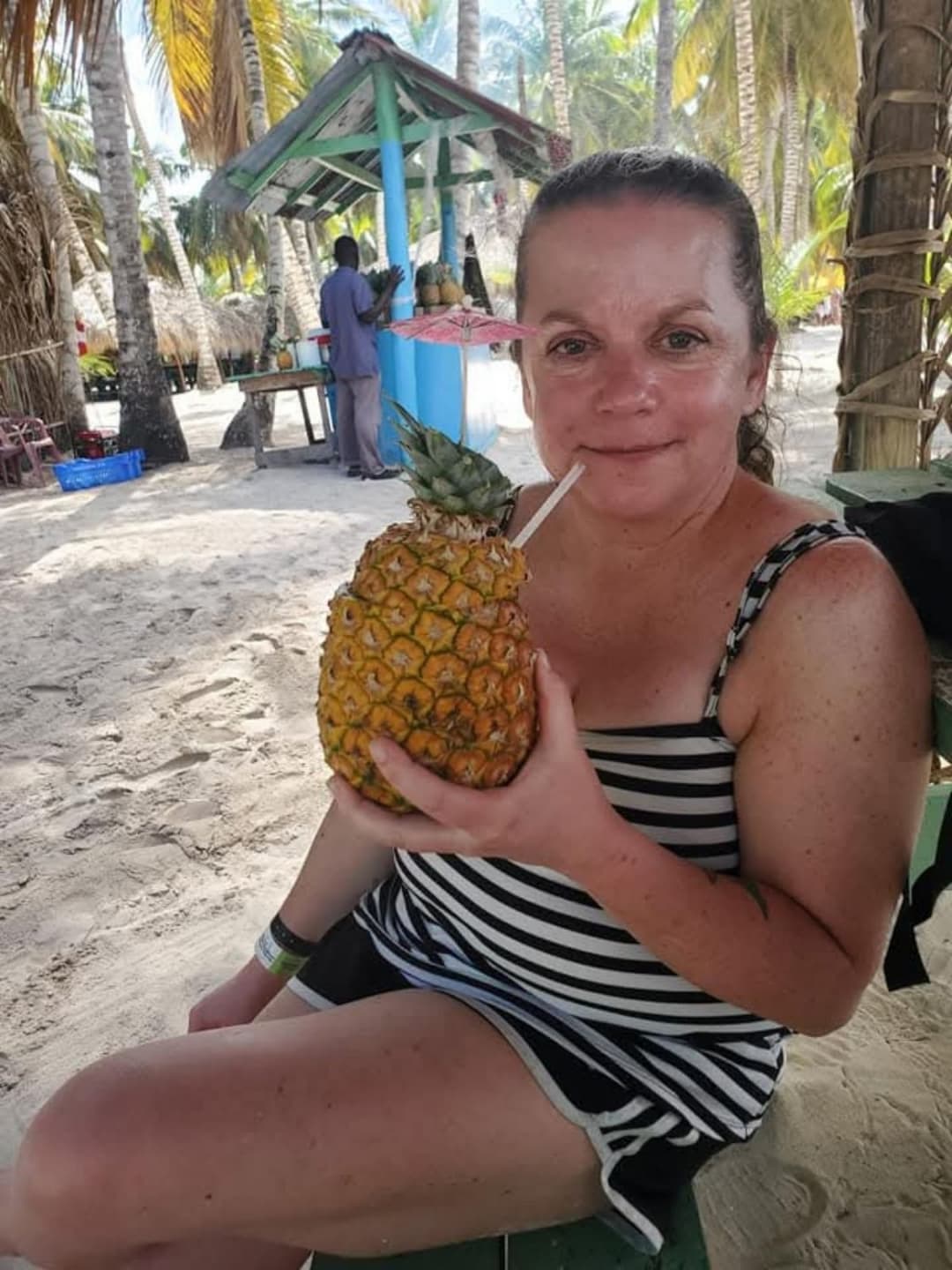 Canadian hotwife gets anal creampie