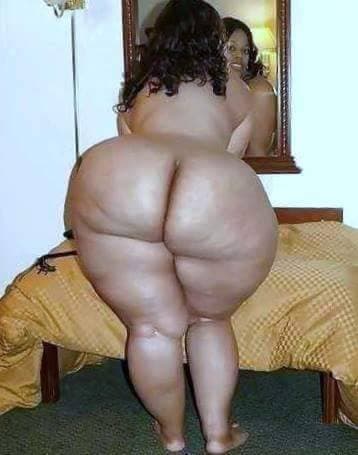 Sugar Pear aka Gwendolyn Ray (massive ass!!!)