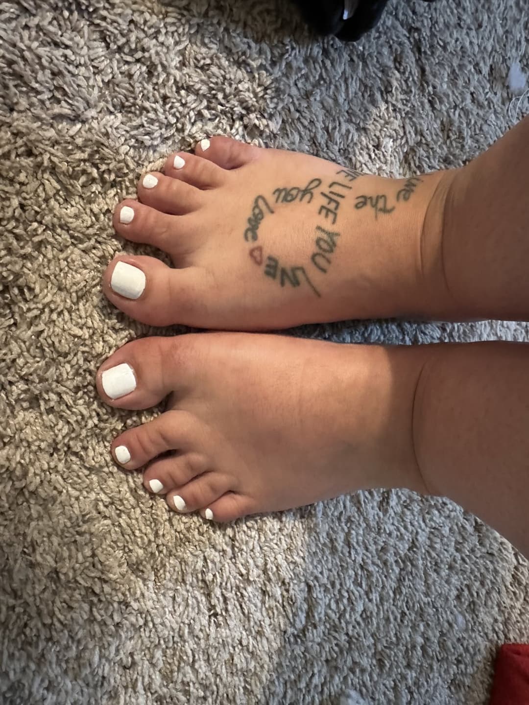 Dumb slut wife Abby banks Kik banks.jj59 for more