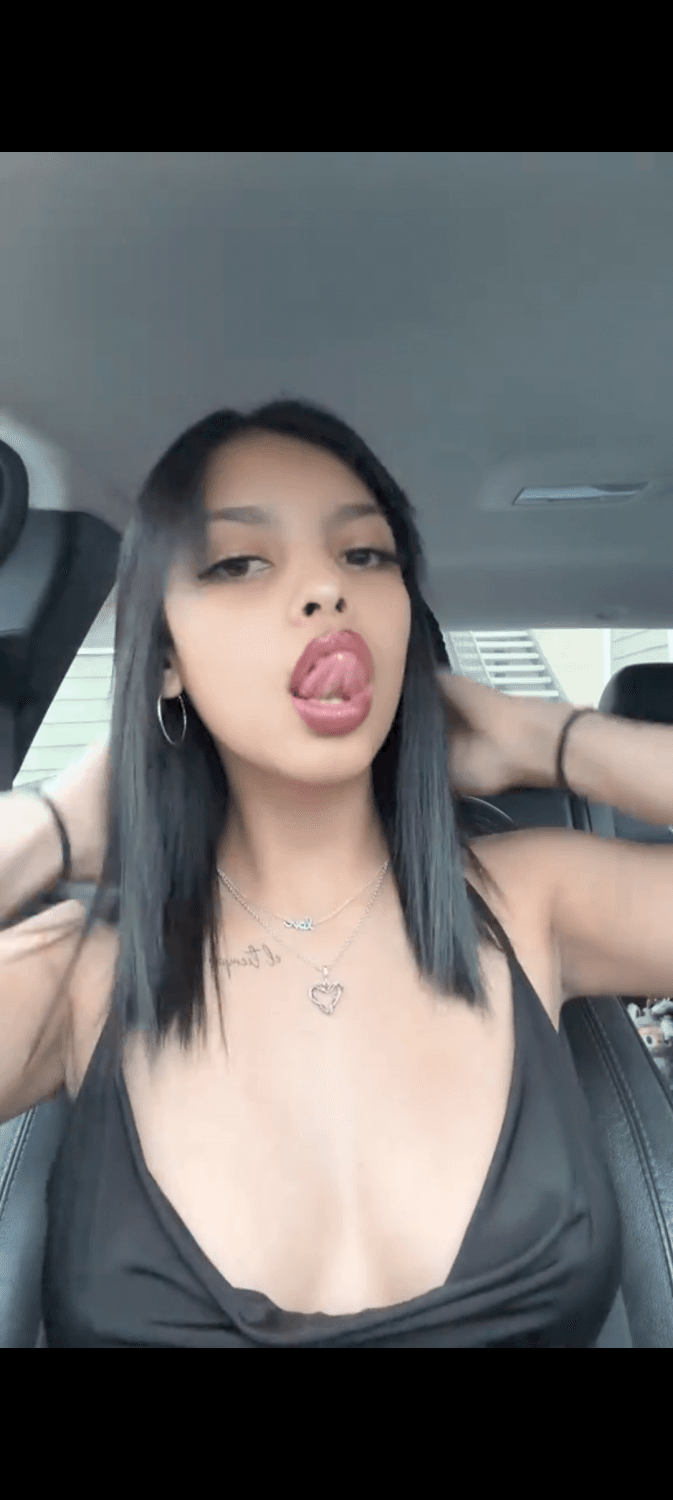 Sexy Fuckable Hispanic Baddie