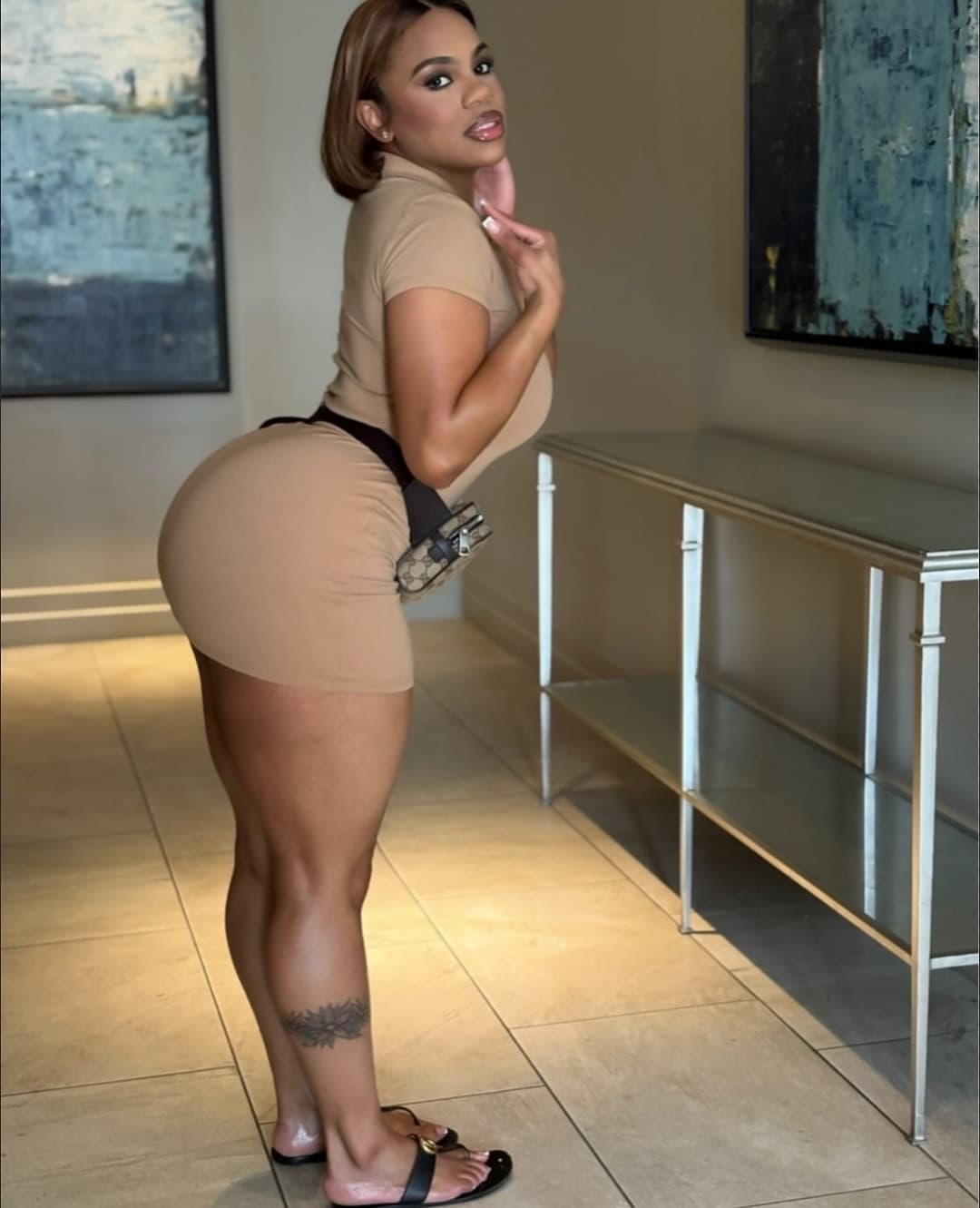 Dominique Chinn Preta Cavala Muito Gostosa