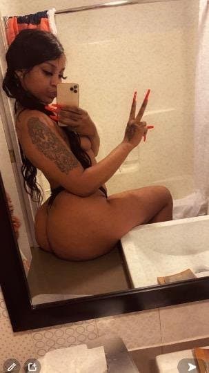 SLIM THICK BOOTY? EBONY?.