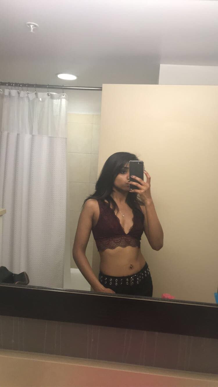 Traditional Kuwait Immigrant Sheethal Shares Tits In Confidence