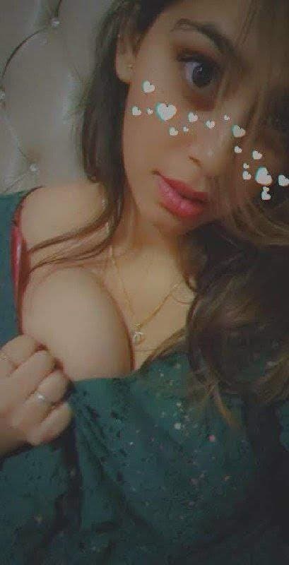 This Punjabi Goddess Have The Best Set of Fluffy Boobs
